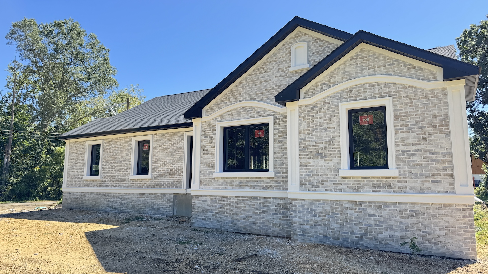 Custom Brick & Stucco Trim Eldorado Thin Brick Latigo White Grout Glassboro, NJ 08028